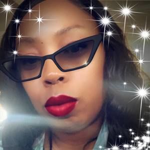 Meet your Posher, Monique